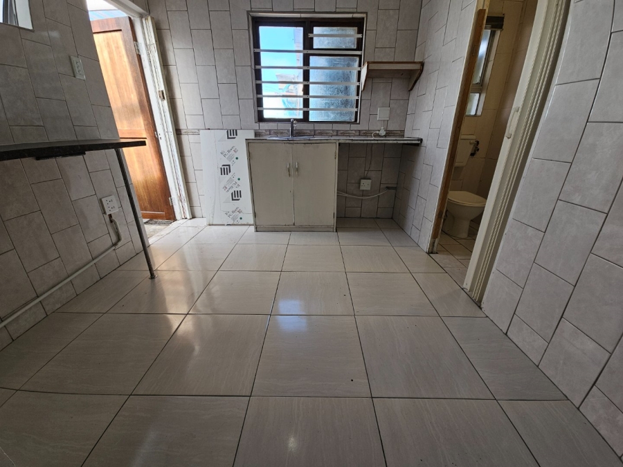 To Let 1 Bedroom Property for Rent in Westgate Western Cape